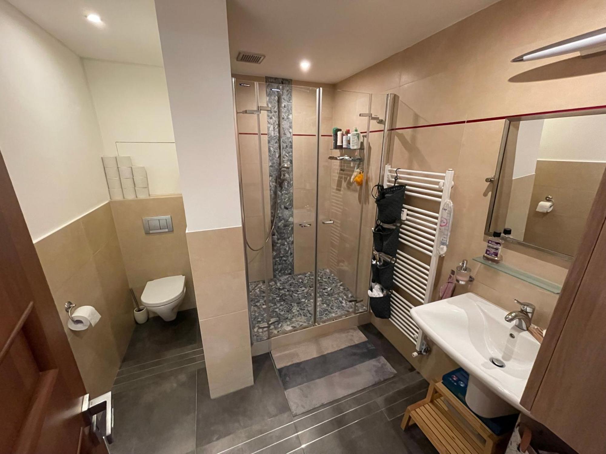 Orient Express Paris-Pressburg By Zazi Apartment ภายนอก รูปภาพ