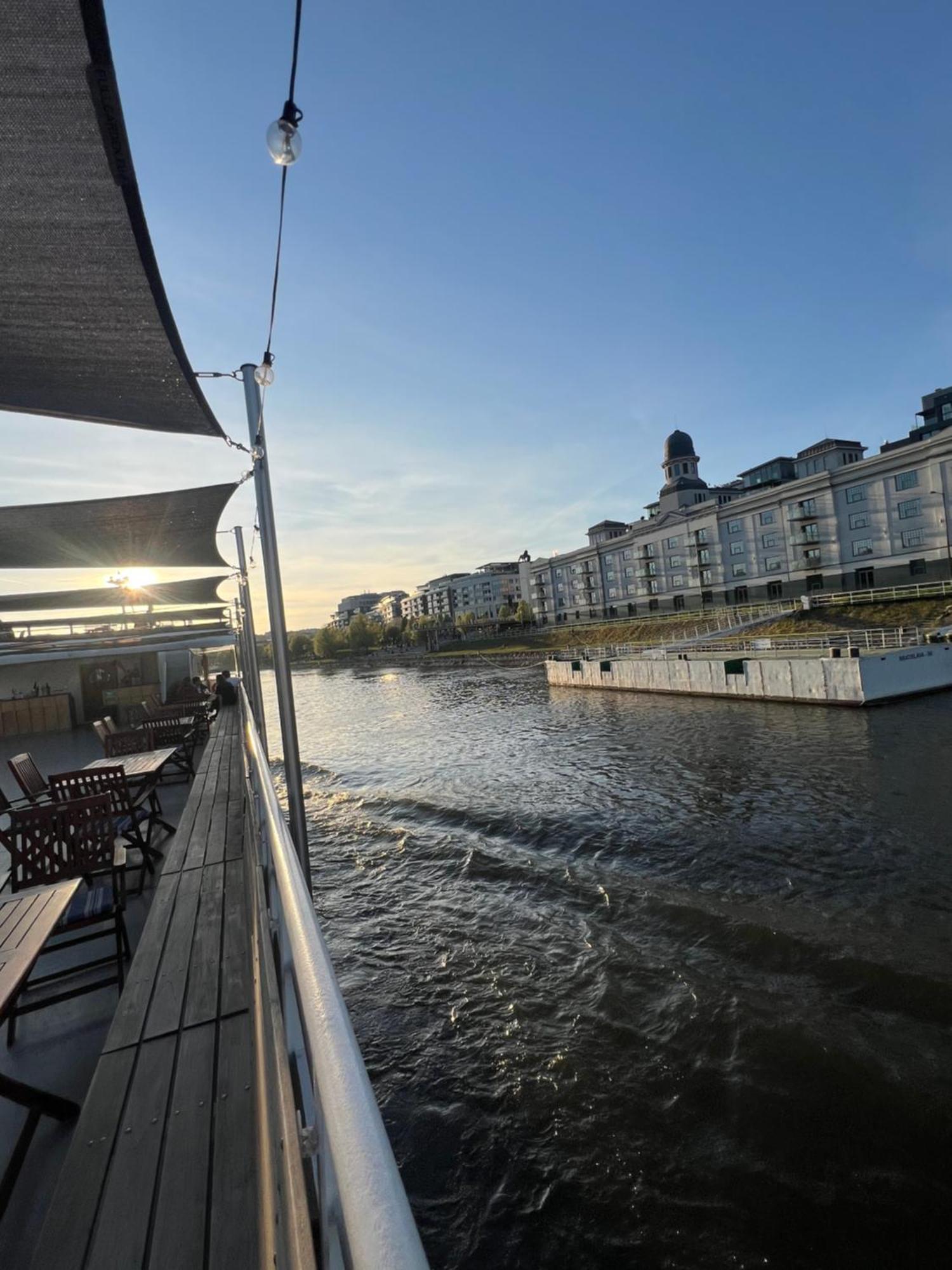 Orient Express Paris-Pressburg By Zazi Apartment ภายนอก รูปภาพ